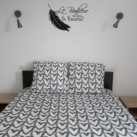 Le Loubens Appartement Arette Buitenkant foto